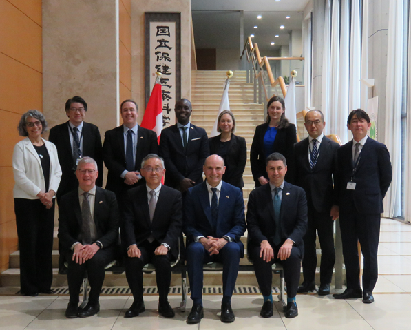 カナダ保健大臣来院